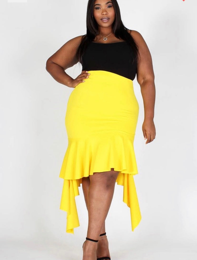 CURVY CARMELLA RUFFLE SKIRT